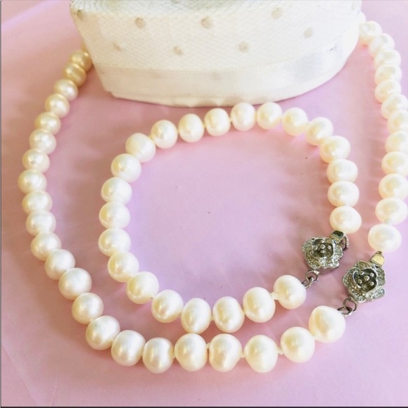 David’s Bridal✨Freshwater Pearls ✨Necklace & Bracelet Set✨ 🎊🚨FINAL PRICE DROP🚨🎊 - Picture 5 of 5